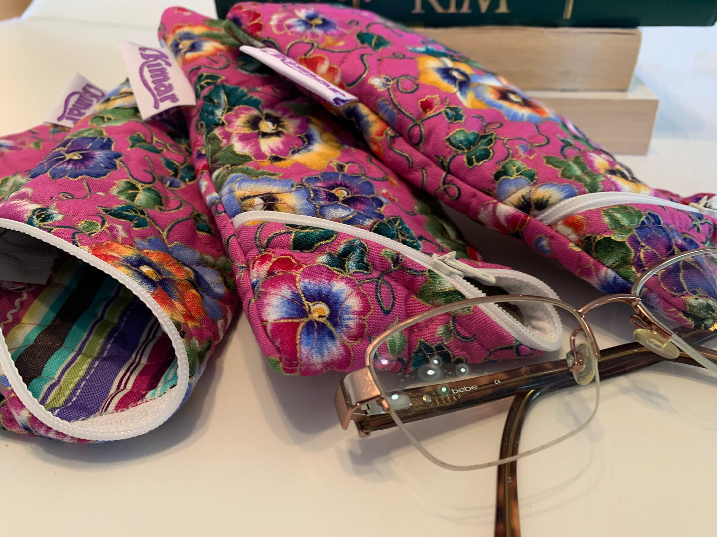 'Violets' Glasses Cases #111