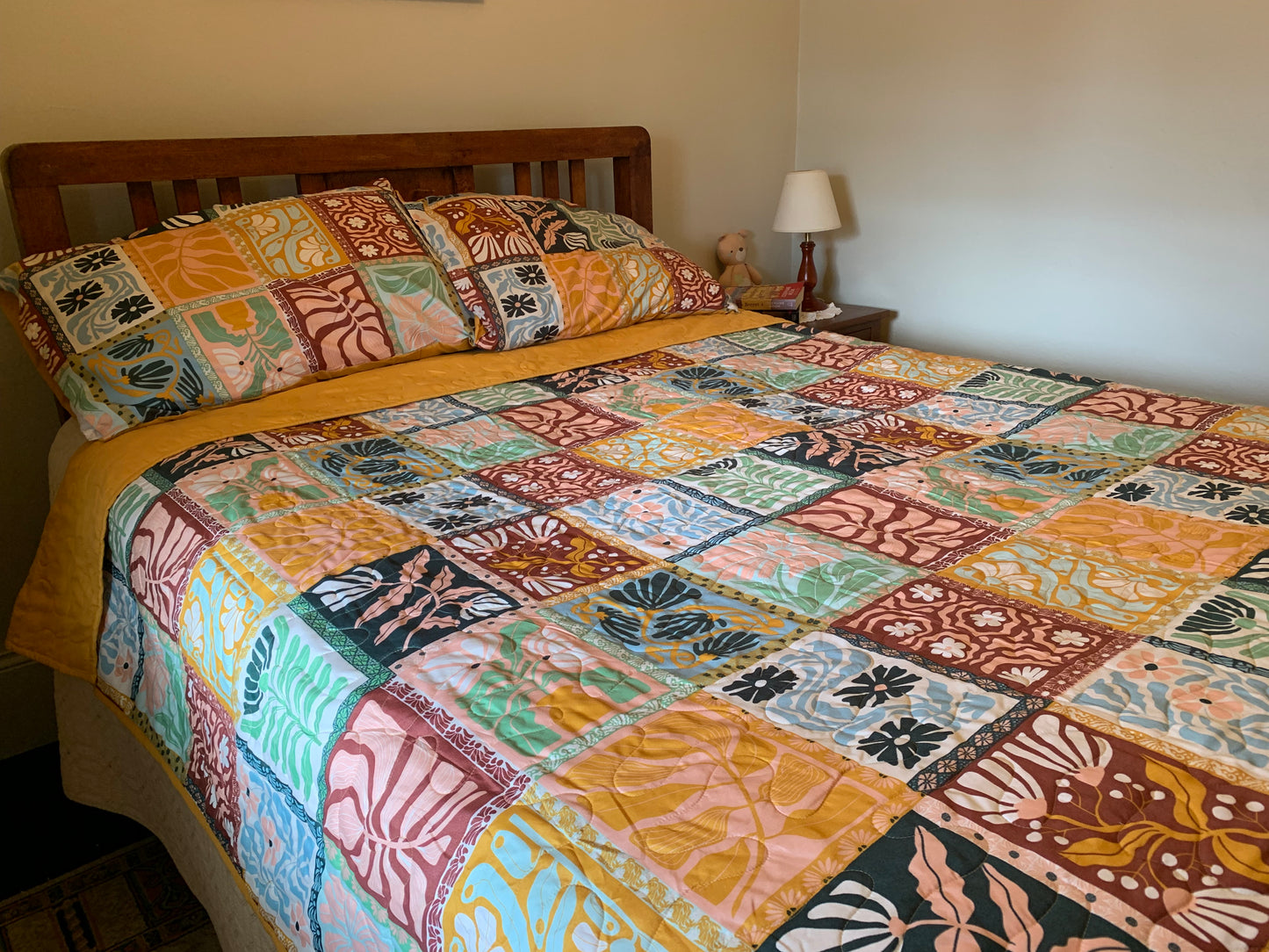 Mustard Retro King Single Bed Quilt #101