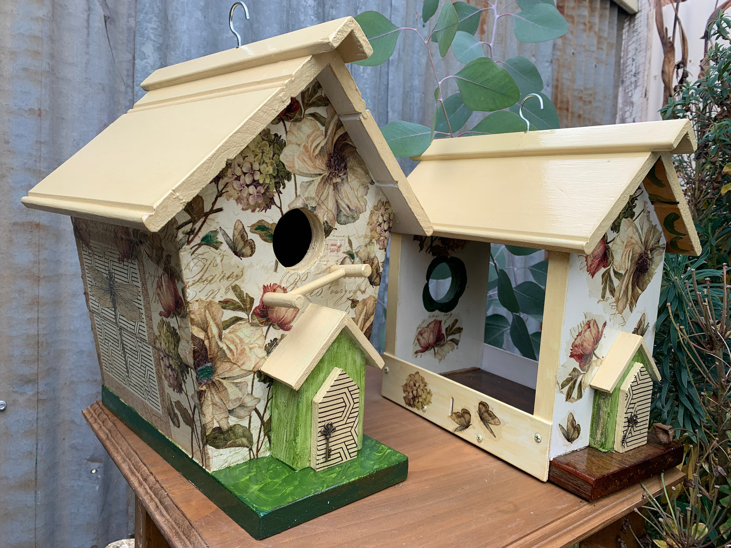 'Cream on Cream' Bird House & Feeder Set #230