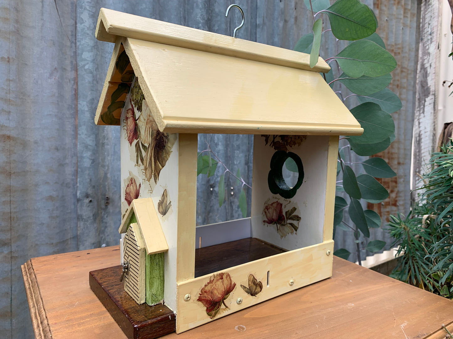 'Cream on Cream' Bird House & Feeder Set #230