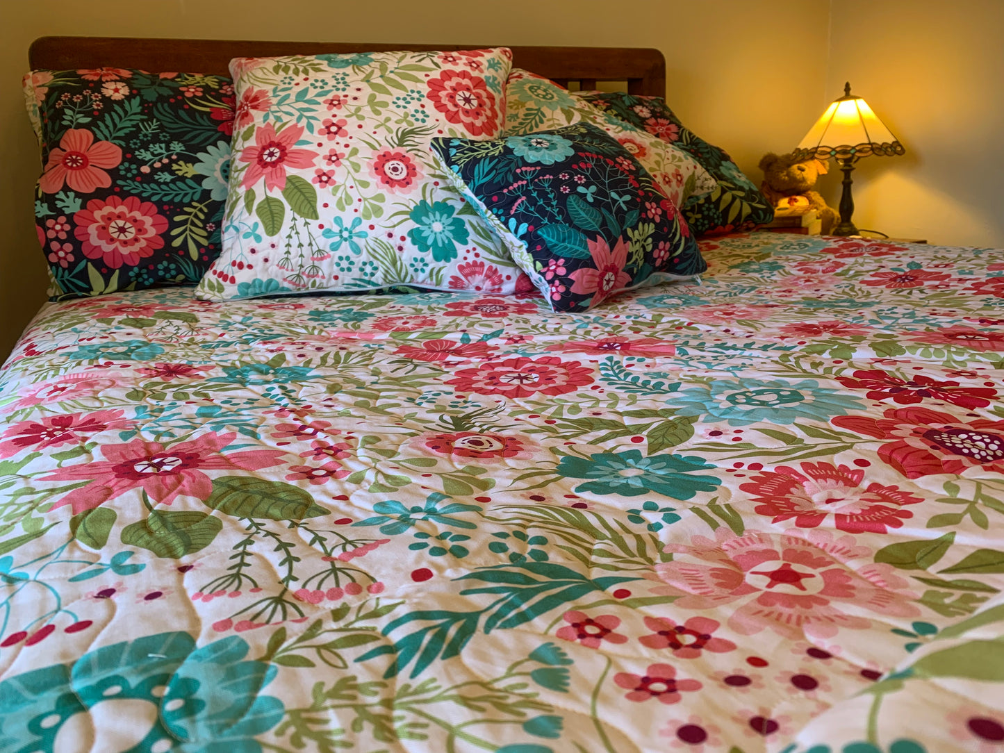 'Sarah's Garden' King Size Quilt