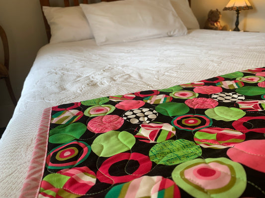 'Licorice Dots' Cot/Throw/Lap Quilt #128 103cm x 124cm