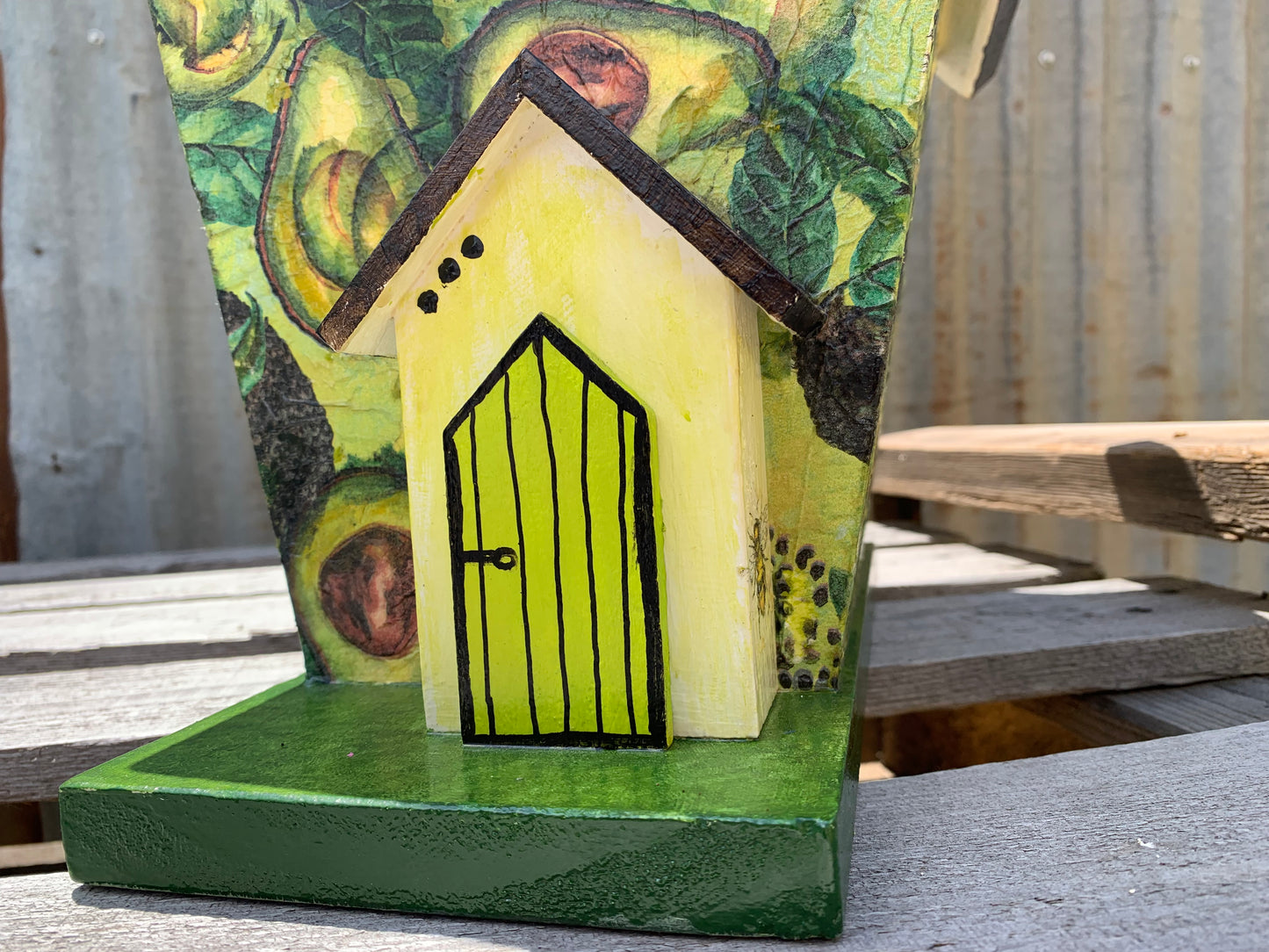 'Smashed Avocado' Bird House #140