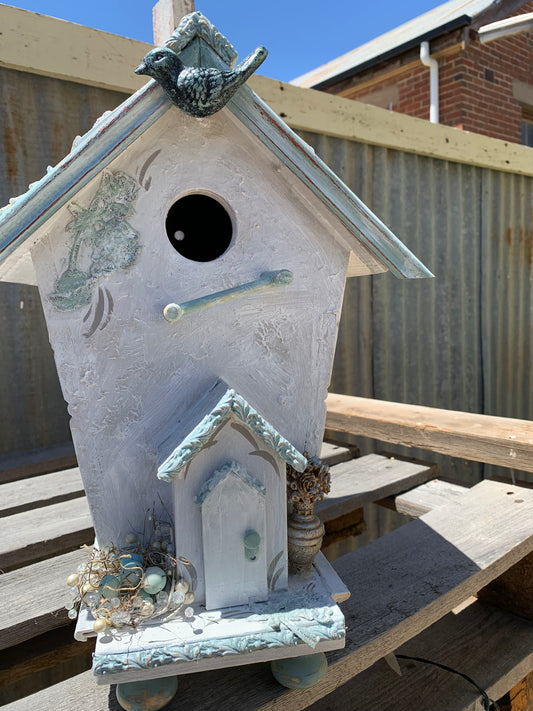 'Lacey Birds' Bird House # 201