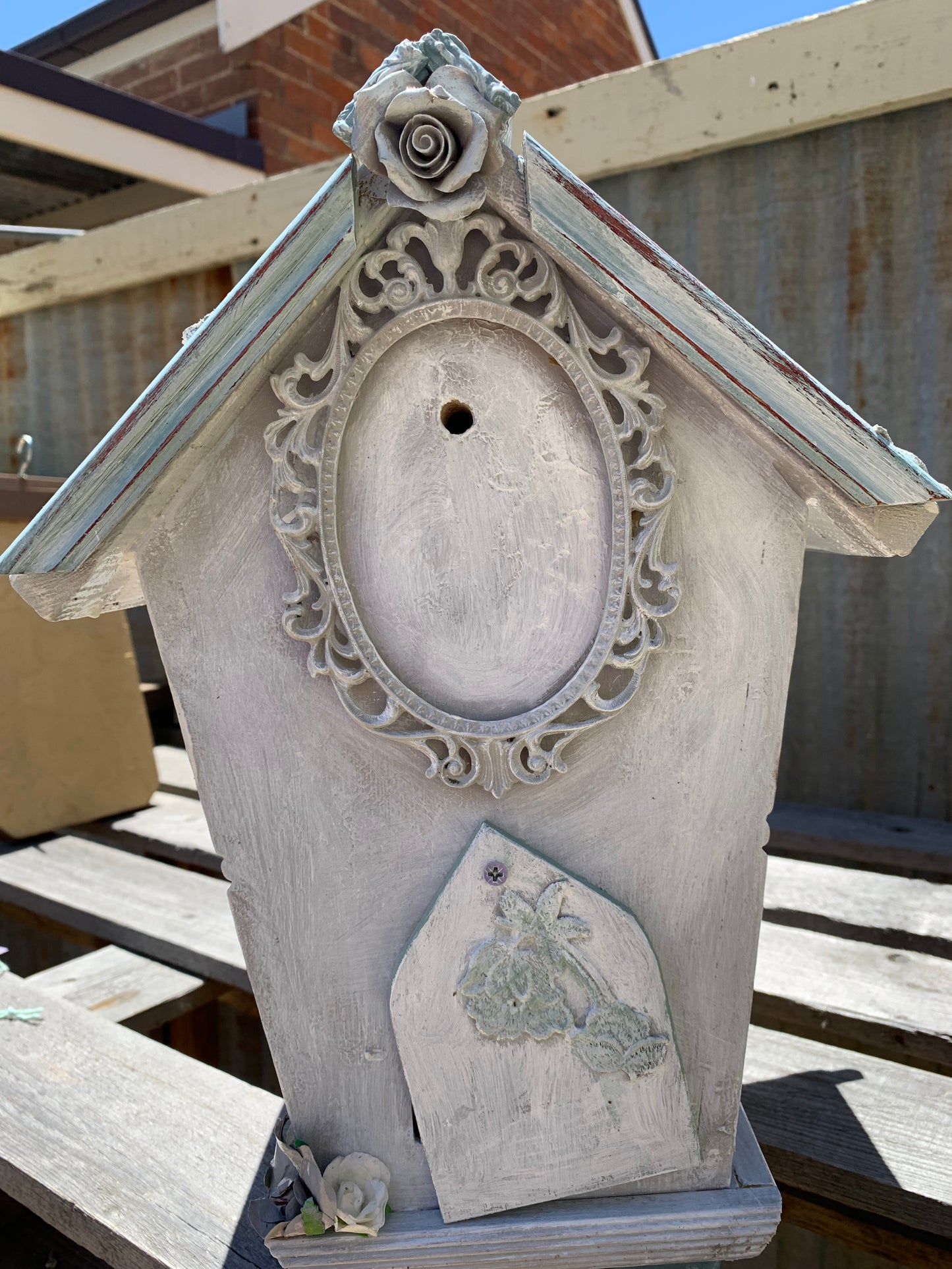 'Lacey Birds' Bird House # 201