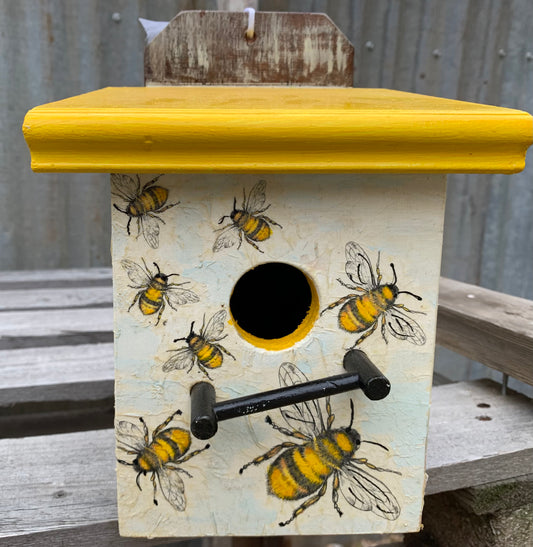 'Bees' Sparrow Box #163